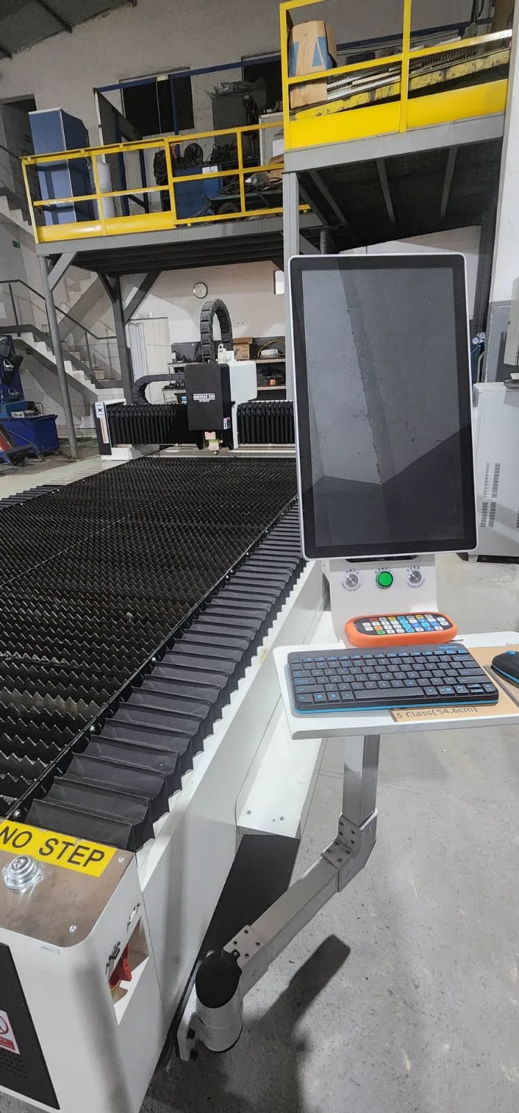 Peças cortadas a laser em aço carbono pela Priore Metalurgia